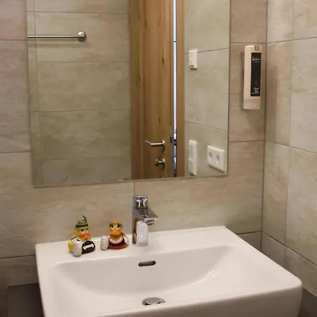 Haus Am Sonnenhang In * Нойкирхен-ам-Гросфенедигер
